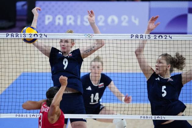 RECORD DATE NOT STATED PARIS 06.08.2024 SUMMER Olympic Games, Olympische Spiele, Olympia, OS VOLLEYBALL QUARTERFINAL POLAND - USA MAGDALENA STYSIAK AGNIESZKA KORNELUK FOTO: TOMASZ MARKOWSKI NEWSPIX.PL --- Newspix.pl  TM201202