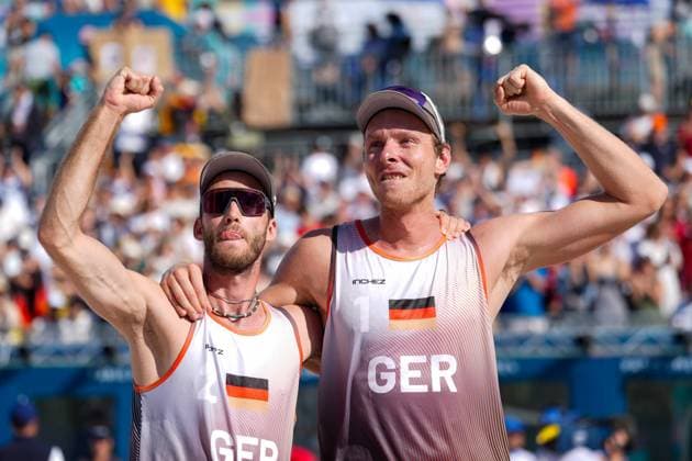 2024-08-06 Beach Volleybal - Olympic Games, Olympische Spiele, Olympia, OS Paris 2024 - Day 11 PARIS, FRANCE - AUGUST 6: Clemens Wickler and Nils Ehlers of Team Germany celebrating after competing in the Men s Quarter Final during Day 11 of Beach Volleybal - Olympic Games Paris 2024 at Eiffel Tower Stadium on August 6, 2024 in Paris, France. (Photo by Joris Verwijst BSR Agency) Paris France Content not available for redistribution in The Netherlands directly or indirectly through any third parties. Copyright: xBSRxAgencyx