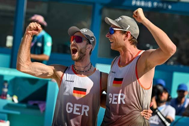 Olympic Games Beach Volleyball Paris 06 08 2024 Quarter-finals, Men, GER NED, Nils Ehlers 1, GER , Clemens Wickler 2, GER , Copyright: xBEAUTIFULxSPORTS TomxBlochx
