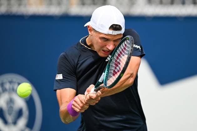 MONTREAL, QC - AUGUST 06: Jakub Mensik (CZE) returns the ball during a second round qualification match at ATP, Tennis Herren National Bank Open on August 06, 2024 at IGA Stadium in Montreal, QC (Photo by David Kirouac Icon Sportswire) TENNIS: AUG 06 National Bank Open EDITORIAL USE ONLY Icon240806004