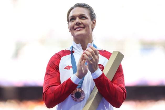 Athletics - Olympic Games, Olympische Spiele, Olympia, OS Paris 2024: Day 11 PARIS, FRANCE - AUGUST 6: Bronze Sanda Elkasevic of Croatia during Women s Discus Throw medal ceremony on day eleven of the Olympic Games Paris 2024 at Stade de France on August 6, 2024 in Paris, France.  IgorxKralj PIXSELL
