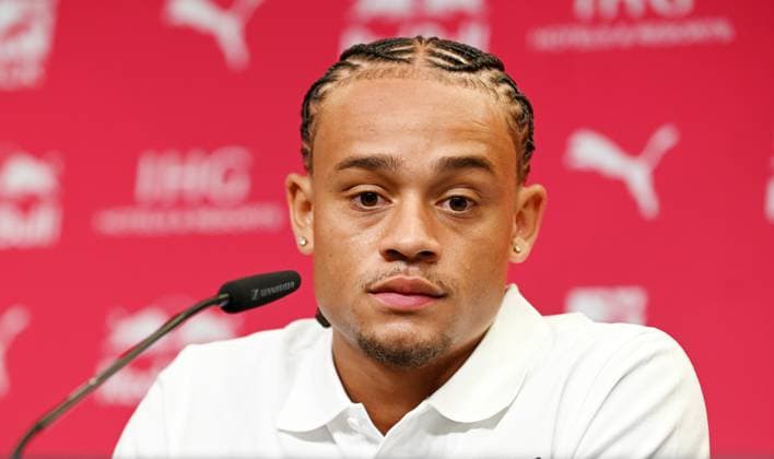 Soccer Bundesliga season 2024 2025, Press conference with Xavi Simons Offensive midfield RB Leipzig, back number 10 , Marcel Schäfer Managing Director Sport RB Leipzig and Rouven Schröder Sports Director RB Leipzig Xavi Simons Offensive midfield RB Leipzig, back number 10 at the press conference of RB Leipzig 06 08 2024 at this the extension of the loan of Xavi from Paris Saint Germain was announced Leipzig Saxony Germany Red Bull training ground at Cottaweg