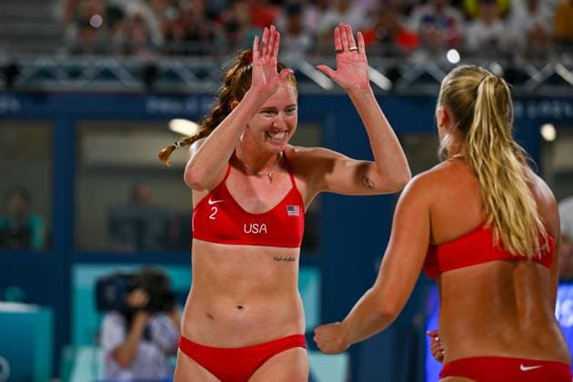 Olympic Games Beach Volleyball Paris 06 08 2024 Quarterfinals, Women, USA SUI, Kelly Cheng left, Sara Hughes right, Copyright: xBEAUTIFULxSPORTS TomxBlochx