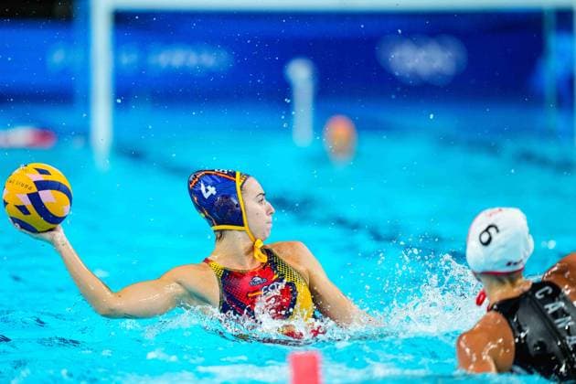 August 6, 2024, Paris, Paris, FRANCE: Bea Ortiz of Spain in action during Women s Quarterfinal of the Water polo, Wasserball between Canada and Spain on Paris La Defense Arena during the Paris 2024 Olympics Games on August 6, 2024 in Paris, France. Paris FRANCE - ZUMAa181 20240806_zaa_a181_263 Copyright: xOscarxJxBarrosox