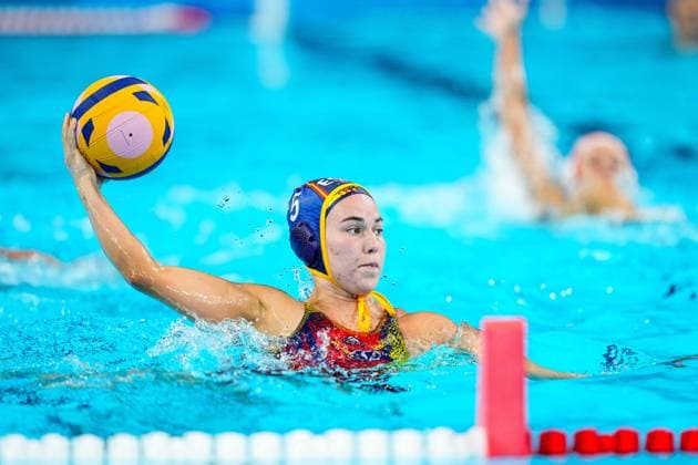 August 6, 2024, Paris, Paris, FRANCE: Nona Perez Vivas of Spain in action during Women s Quarterfinal of the Water polo, Wasserball between Canada and Spain on Paris La Defense Arena during the Paris 2024 Olympics Games on August 6, 2024 in Paris, France. Paris FRANCE - ZUMAa181 20240806_zaa_a181_219 Copyright: xOscarxJxBarrosox