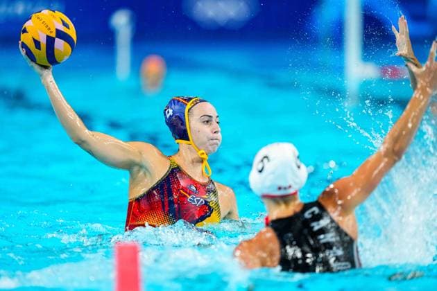 August 6, 2024, Paris, Paris, FRANCE: Bea Ortiz of Spain in action during Women s Quarterfinal of the Water polo, Wasserball between Canada and Spain on Paris La Defense Arena during the Paris 2024 Olympics Games on August 6, 2024 in Paris, France. Paris FRANCE - ZUMAa181 20240806_zaa_a181_256 Copyright: xOscarxJxBarrosox