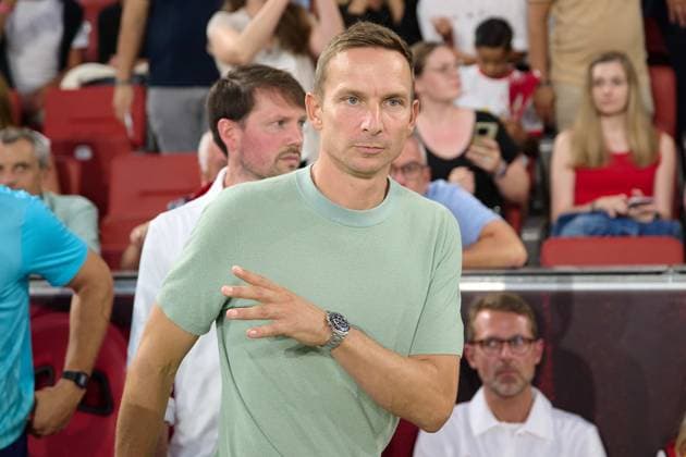 Salzburg, Austria 06 August 2024 Champions League Qualification 2024 2025 RB Salzburg vs FC Twente Enschede In the picture Coach Pepijn Lijnders RB Red Bull Arena Copyright: xFotostandx xWassmuthx