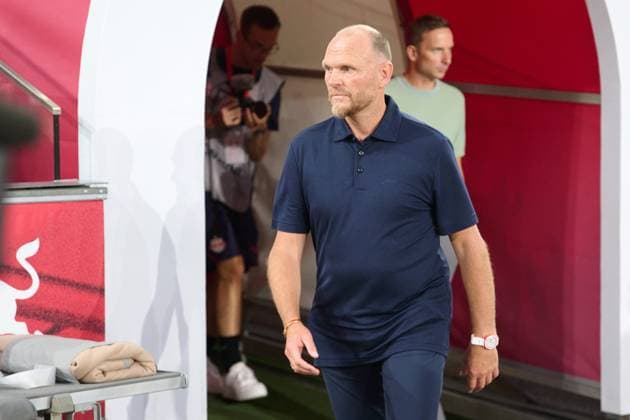 Salzburg, Austria 06 August 2024 Champions League Qualification 2024 2025 RB Salzburg vs FC Twente Enschede In the picture Coach Joseph Oosting TW Red Bull Arena Copyright: xFotostandx xWassmuthx