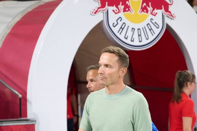Salzburg, Austria 06 August 2024 Champions League Qualification 2024 2025 RB Salzburg vs FC Twente Enschede In the picture Coach Pepijn Lijnders RB Red Bull Arena Copyright: xFotostandx xWassmuthx