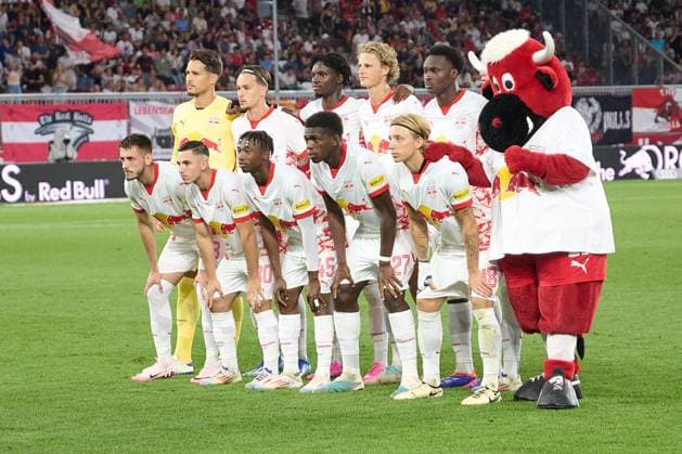 Salzburg, Austria 06 August 2024 Champions League Qualification 2024 2025 RB Salzburg vs FC Twente Enschede In the picture team photo, team photo of Red Bull Salzburg Red Bull Arena Copyright: xFotostandx xWassmuthx