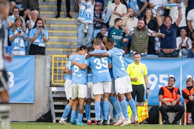 Malmo FF v PAOK FC, UEFA Champions League qualification, Malmoe, Sweden Malmoe, Sweden. 06th, August 2024. Sebastian Nanasi (11) of Malmo FF scores for 2-1 during the UEFA Champions League qualification match between Malmo FF and PAOK FC at Eleda Stadion in Malmo. Malmö Sweden  Copyright: xGonzalesxPhoto TobiasxJorgensenx