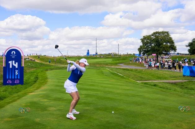240807 Celine Borge of Norway tees off in women s individual golf round 1 during day 12 of the Paris 2024 Olympic Games on August 7, 2024 in Paris Photo Ludvig Thunman BILDBYRAN kod LT LT0662 golf olympic games olympics os ol olympiska spel olympiske leker paris 2024 paris os paris ol 12 bbeng  Copyright: LUDVIGxTHUNMAN BB240807LT045