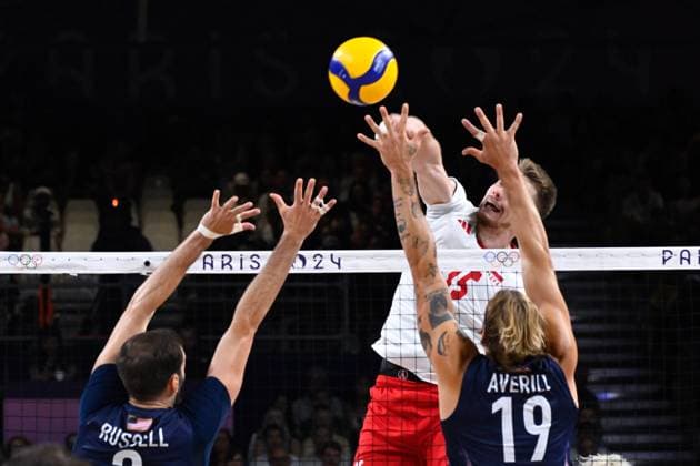 Semi finals - KOCHANOWSKI Jakub ( 15 - Poland ) during the 2024 Olympics Games match between Poland and United States at Arena Paris Sud on August 07, 2024 in Paris, France. ( Photo by federico pestellini DPPI Panoramic ) - JO 2024 : VOLLEY Pologne vs Etats Unis - Jeux Olympiques 2024 - Paris2024 - Paris - 07 08 2024 DPPI Panoramic 