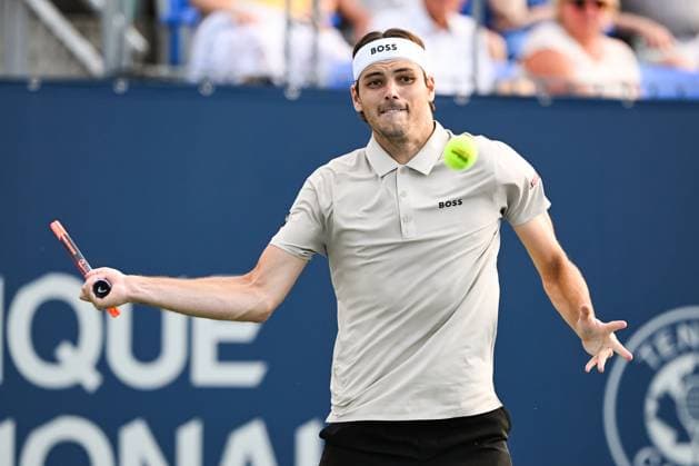 MONTREAL, QC - AUGUST 07: Taylor Fritz (USA) returns the ball during a first round match at ATP, Tennis Herren National Bank Open on August 07, 2024 at IGA Stadium in Montreal, QC (Photo by David Kirouac Icon Sportswire) TENNIS: AUG 07 National Bank Open EDITORIAL USE ONLY Icon240807041