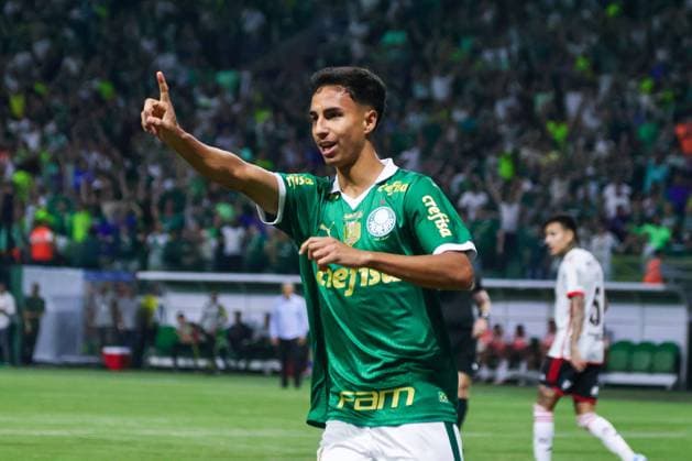 Palmeiras x Flamengo SÃO PAULO, SP - 07.08.2024: PALMEIRAS X FLAMENGO - Vitor Reis celebrates a goal during a match between Palmeiras and Flamengo in the Round of 16 of the 2024 Copa do Brasil held at Allianz Parque on Wednesday night (07). (Photo: Yuri Murakami Fotoarena) x2589294x  YurixMurakami