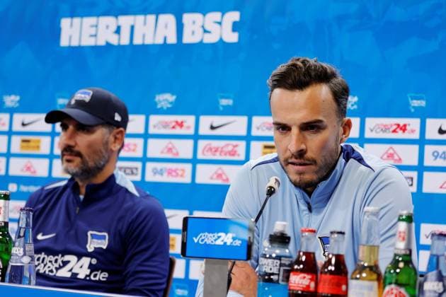Head coach Cristian Fiél, Hertha BSC, striker Haris Tabakovic, Hertha BSC, Germany, Berlin, Sportpark, Football, Men, Season 2024 2025, 2 Bundesliga, Hertha BSC, Press conference with head coach Cristian Fiél and striker Haris Tabakovic ahead of Hertha BSCs away match at Hamburger SV