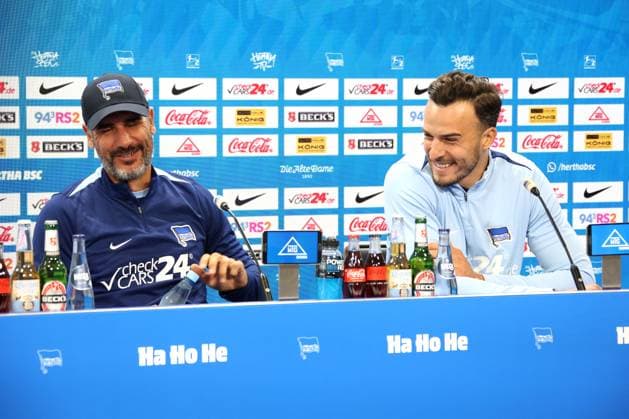 DEU, DFL, 2 FBL, Hertha BSC PK, 08 08 2024, Hertha Geschaeftsstelle, Berlin, DEU, DFL, 2 FBL, Hertha BSC PK, im Bild Cheftrainer Cristian Fiel Hertha BSC Berlin , Haris Tabakovic Hertha BSC Berlin 25 DFL regulations prohibit any use of Photographs as image sequences and or quasi video Foto Juergen Engler nordphoto GmbH nordphotoxGmbHx xEngler nph00076