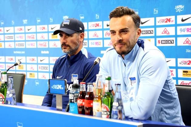 DEU, DFL, 2 FBL, Hertha BSC PK, 08 08 2024, Hertha Geschaeftsstelle, Berlin, DEU, DFL, 2 FBL, Hertha BSC PK, im Bild Cheftrainer Cristian Fiel Hertha BSC Berlin , Haris Tabakovic Hertha BSC Berlin 25 DFL regulations prohibit any use of Photographs as image sequences and or quasi video Foto Juergen Engler nordphoto GmbH nordphotoxGmbHx xEngler nph00076
