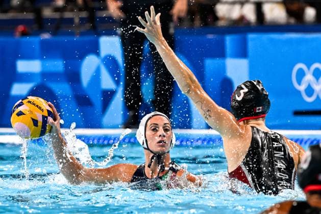 Claudia Roberta Marletta of Italy during the Water polo, Wasserball women match between team Italy (white caps) and team Canada (blue caps) of the Paris 2024 Olympic Games, Olympische Spiele, Olympia, OS at La Defense Arena in Paris (France), August 08, 2024. Giorgio Scala