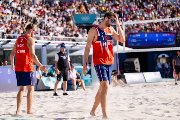 240808 Anders Mol and Christian Sorum of Norway in a men s beach volleyball semifinal match between Germany and Norway during day 13 of the Paris 2024 Olympics on August 8, 2024 in Paris Photo Jon Olav Nesvold BILDBYRAN COP 217 JE0103 beachvolleyboll beach volleyball sandvolleyball paris 2024 olympics day 13 germany norway bbeng depp  Copyright: JONxOLAVxNESVOLD BB240808JE051