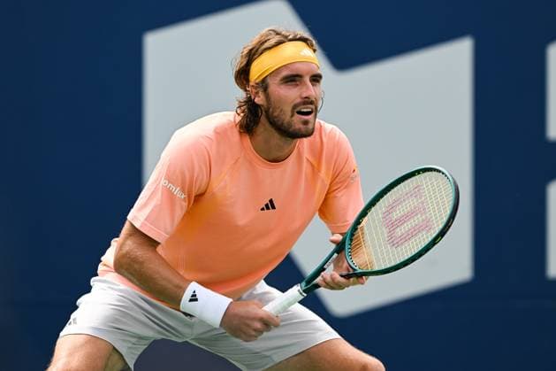 MONTREAL, QC - AUGUST 08: Stefanos Tsitsipas (GRE) waits for service during a second round match at ATP, Tennis Herren National Bank Open on August 08, 2024 at IGA Stadium in Montreal, QC (Photo by David Kirouac Icon Sportswire) TENNIS: AUG 08 National Bank Open EDITORIAL USE ONLY Icon240808010