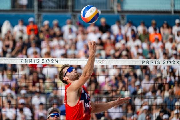 240808 Anders Mol of Norway in a men s beach volleyball semifinal match between Germany and Norway during day 13 of the Paris 2024 Olympics on August 8, 2024 in Paris Photo Jon Olav Nesvold BILDBYRAN COP 217 JE0103 beachvolleyboll beach volleyball sandvolleyball paris 2024 olympics day 13 germany norway bbeng  Copyright: JONxOLAVxNESVOLD BB240808JE067