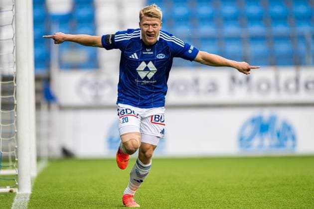 240808 Kristian Eriksen of Molde celebrates after scoring the 1 0 goal during the UEFA Europa League qualification match between Molde and Cercle Brugge on August 8, 2024 in Molde Photo Marius Simensen BILDBYRAN COP 238 bbeng cercle brugge football fotball fotboll grappa33 jubel molde uefa europa league  Copyright: MARIUSxSIMENSEN BB240808ZJ180