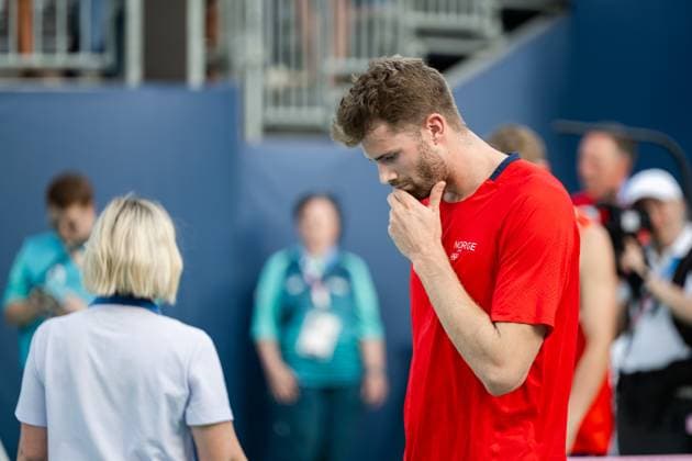 240808 Anders Mol of Norway looks dejected after a men s beach volleyball semifinal match between Germany and Norway during day 13 of the Paris 2024 Olympics on August 8, 2024 in Paris Photo Jon Olav Nesvold BILDBYRAN COP 217 JE0103 beachvolleyboll beach volleyball sandvolleyball paris 2024 olympics day 13 germany norway bbeng depp  Copyright: JONxOLAVxNESVOLD BB240808JE085