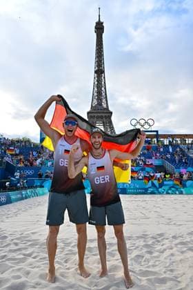 Olympic Games Beach Volleyball Paris 08 08 2024 Semi-finals, Men, GER NOR, Nils Ehlers 1, GER , Clemens Wickler 2, GER , Copyright: xBEAUTIFULxSPORTS TomxBlochx