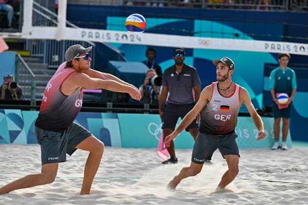 Olympic Games Beach Volleyball Paris 08 08 2024 Semi-finals, Men, GER NOR, Nils Ehlers 1, GER , Clemens Wickler 2, GER , Copyright: xBEAUTIFULxSPORTS TomxBlochx