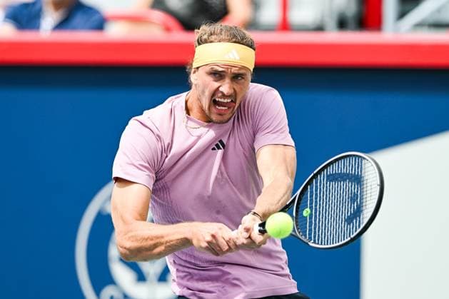 Sport Bilder des Tages MONTREAL, QC, CANADA - AUGUST 08: Alexander Zverev (GER) returns the ball during a second round match at ATP, Tennis Herren National Bank Open on August 08, 2024 at IGA Stadium in Montreal, QC, Canada (Photo by David Kirouac) Montreal IGA Stadium QC Canada Copyright: xDavidxKirouacx