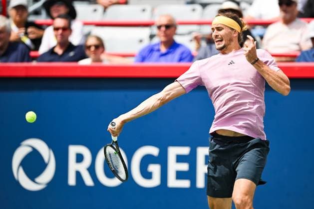 MONTREAL, QC, CANADA - AUGUST 08: Alexander Zverev (GER) returns the ball during a second round match at ATP, Tennis Herren National Bank Open on August 08, 2024 at IGA Stadium in Montreal, QC, Canada (Photo by David Kirouac) Montreal IGA Stadium QC Canada Copyright: xDavidxKirouacx