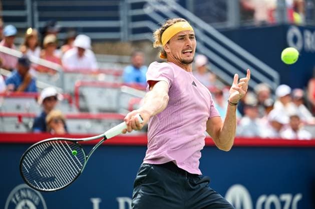 ATP National Bank Open 2024 MONTREAL, QC, CANADA AUGUST 08 Alexander Zverev GER returns the ball during a second round match at ATP National Bank Open on August 08, 2024 at IGA Stadium in Montreal, QC, Canada Photo by David Kirouac Copyright: xBEAUTIFULxSPORTS Kirouacx