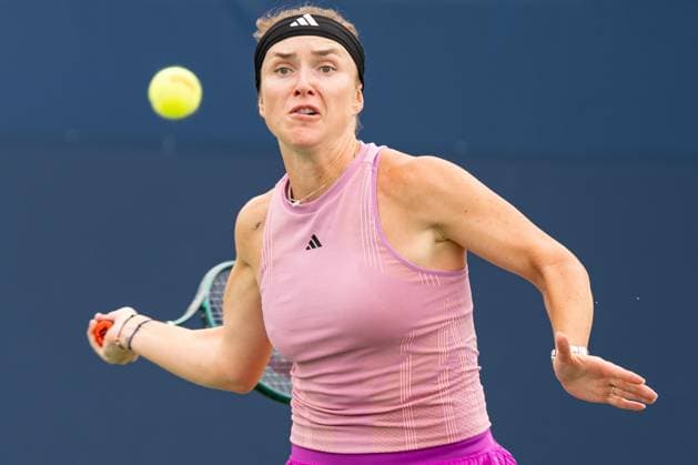 TORONTO, ON - AUGUST 08: Elina Svitolina of Ukraine hits a shot during her second round match of the National Bank Open, part of the WTA, Tennis Damen Tour, at Sobeys Stadium on August 8, 2024 in Toronto, Canada. (Photo by Julian Avram Icon Sportswire) TENNIS: AUG 08 National Bank Open EDITORIAL USE ONLY Icon2408080022