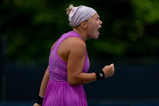 TORONTO, ON - AUGUST 08: Diana Shnaider of Russia celebrates after winning a point during her second round match of the National Bank Open, part of the WTA, Tennis Damen Tour, at Sobeys Stadium on August 8, 2024 in Toronto, Canada. (Photo by Julian Avram Icon Sportswire) TENNIS: AUG 08 National Bank Open EDITORIAL USE ONLY Icon2408080147