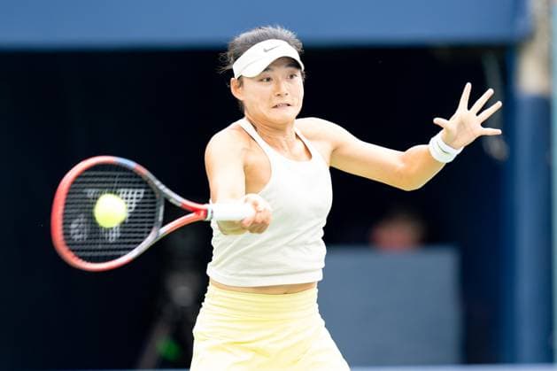 TORONTO, ON - AUGUST 08: Wang Yafan of China hits a shot during her second round match of the National Bank Open, part of the WTA, Tennis Damen Tour, at Sobeys Stadium on August 8, 2024 in Toronto, Canada. (Photo by Julian Avram Icon Sportswire) TENNIS: AUG 08 National Bank Open EDITORIAL USE ONLY Icon2408080204
