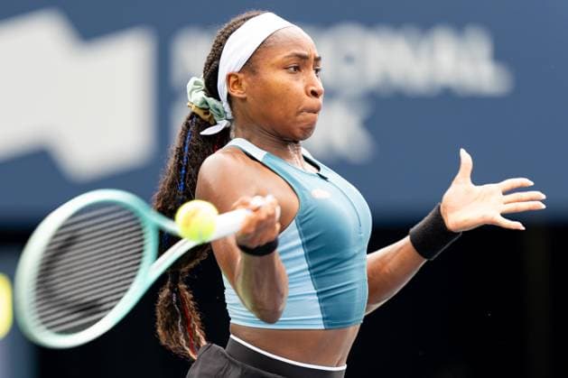 TORONTO, ON - AUGUST 08: Coco Gauff of the United States hits a shot during her second round match of the National Bank Open, part of the WTA, Tennis Damen Tour, at Sobeys Stadium on August 8, 2024 in Toronto, Canada. (Photo by Julian Avram Icon Sportswire) TENNIS: AUG 08 National Bank Open EDITORIAL USE ONLY Icon2408080195