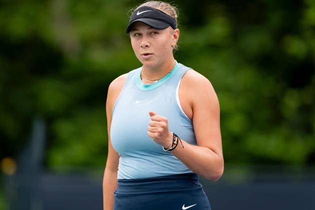 TORONTO, ON - AUGUST 08: Amanda Anisimova of the United States celebrates after winning a point during her second round match of the National Bank Open, part of the WTA, Tennis Damen Tour, at Sobeys Stadium on August 8, 2024 in Toronto, Canada. (Photo by Julian Avram Icon Sportswire) TENNIS: AUG 08 National Bank Open EDITORIAL USE ONLY Icon2408080294