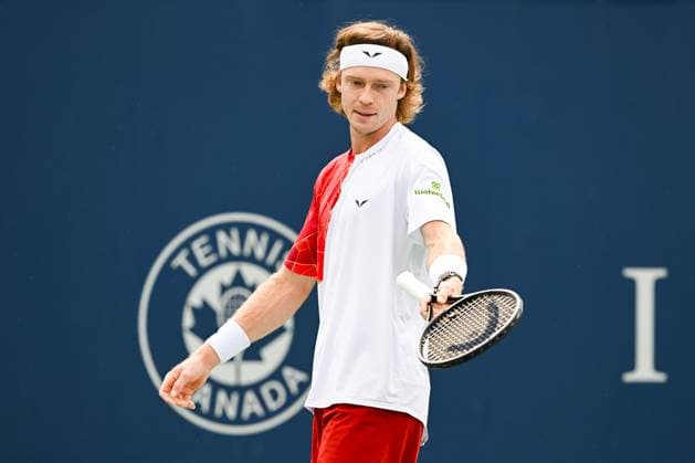 MONTREAL, QC - AUGUST 08: Andrey Rublev reacts after missing a point during a second round match at ATP, Tennis Herren National Bank Open on August 08, 2024 at IGA Stadium in Montreal, QC (Photo by David Kirouac Icon Sportswire) TENNIS: AUG 08 National Bank Open EDITORIAL USE ONLY Icon240808029