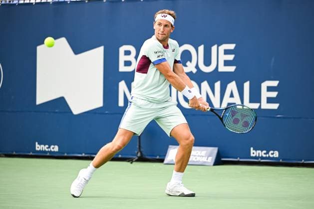 MONTREAL, QC - AUGUST 08: Casper Ruud (NOR) returns the ball during a second round match at ATP, Tennis Herren National Bank Open on August 08, 2024 at IGA Stadium in Montreal, QC (Photo by David Kirouac Icon Sportswire) TENNIS: AUG 08 National Bank Open EDITORIAL USE ONLY Icon240808051