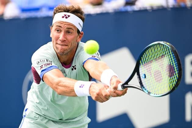 MONTREAL, QC - AUGUST 08: Casper Ruud (NOR) returns the ball during a second round match at ATP, Tennis Herren National Bank Open on August 08, 2024 at IGA Stadium in Montreal, QC (Photo by David Kirouac Icon Sportswire) TENNIS: AUG 08 National Bank Open EDITORIAL USE ONLY Icon240808052