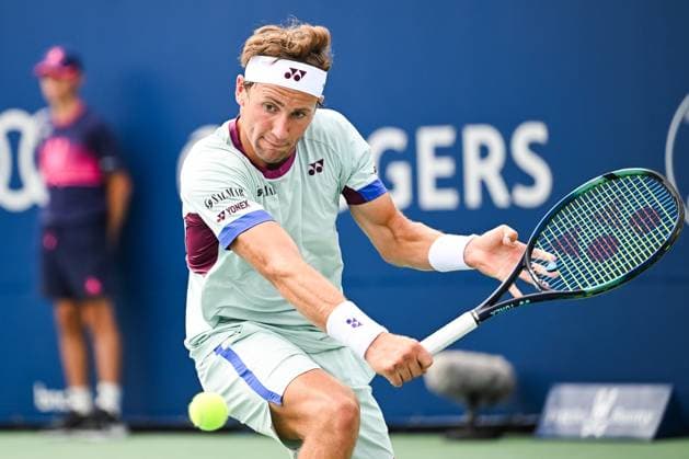 MONTREAL, QC - AUGUST 08: Casper Ruud (NOR) returns the ball during a second round match at ATP, Tennis Herren National Bank Open on August 08, 2024 at IGA Stadium in Montreal, QC (Photo by David Kirouac Icon Sportswire) TENNIS: AUG 08 National Bank Open EDITORIAL USE ONLY Icon240808053