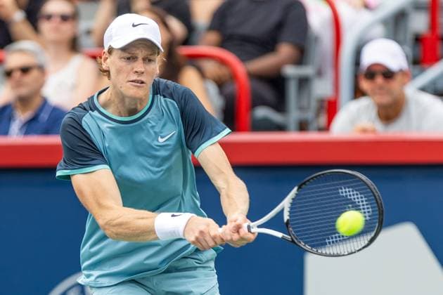August 8, 2024, Montreal, Quebec, Canada: JANNIK SINNER from Italia backhand shot in second set against Borna Coric from Croatia in second round of Canadian Open at IGA Stadium in Montreal, Quebec, Canada Montreal Canada - ZUMAl189 20240808_zsp_l189_055 Copyright: xYannickxLegarex