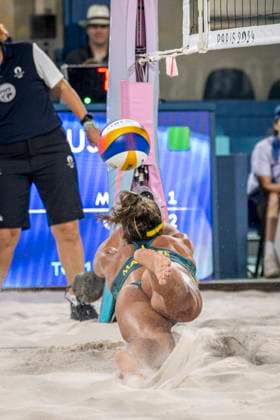 Taliqua Clancy of Australia during the womens Beach volleyball, Beachvolleyball match between Ana Patricia Ramos Duda Lisboa of Brazil and Mariafe Artacho del Solar Taliqua Clancy of Australia at the Olympic Games, Olympische Spiele, Olympia, OS Paris 2024 at Eiffel Tower Stadium in Paris, France. (Richard Callis SPP) Copyright: xRichardxCallis SPPx spp-en-RiCa-RM4_richie_08082024b-9699