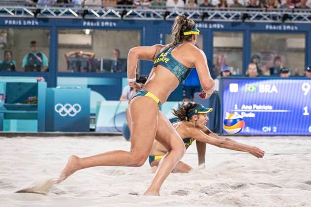 Mariafe Artacho del Solar of Australia during the womens Beach volleyball, Beachvolleyball match between Ana Patricia Ramos Duda Lisboa of Brazil and Mariafe Artacho del Solar Taliqua Clancy of Australia at the Olympic Games, Olympische Spiele, Olympia, OS Paris 2024 at Eiffel Tower Stadium in Paris, France. (Richard Callis SPP) Copyright: xRichardxCallis SPPx spp-en-RiCa-RM4_richie_08082024b-9738