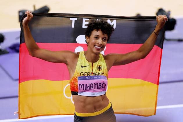 Sport Themen der Woche KW32 Sport Bilder des Tages MIHAMBO Malaika Team GER 2.Platz 7.Tag Leichtathletik Weitsprung der Frauen Finale Paris Olympische Spiele 2024 08. 08. 2024 Paris *** MIHAMBO Malaika Team GER 2 Place 7 Day Athletics Womens long jump Final Paris Olympic Games 2024 08 08 2024 Paris Copyright: xLacixPerenyix