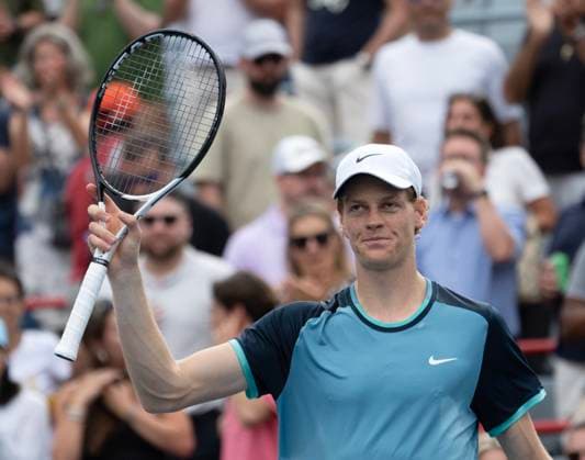 August 8, 2024, Montreal, Pq, Canada: Italy s Jannik Sinner salutes the crowd after defeating Croatia s Borja Coric in straight sets during their second round match at the National Bank Open tennis Thursday, August 8, 2024 in Montreal. Jannik Sinner,  - ZUMAc35_ 20240808_zaf_c35_144 Copyright: xRyanxRemiorzx