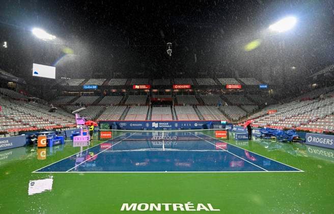 August 8, 2024, Montreal, Pq, Canada: Rain falls on centre court at the National Bank Open tennis tournament in Montreal, Thursday, August 8, 2024. National Bank Tennis,  - ZUMAc35_ 20240808_zaf_c35_182 Copyright: xGrahamxHughesx