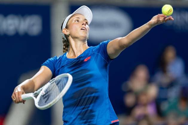 TORONTO, ON - AUGUST 08: Elise Mertens of Belgium serves during her second round match of the National Bank Open, part of the WTA, Tennis Damen Tour, at Sobeys Stadium on August 8, 2024 in Toronto, Canada. (Photo by Julian Avram Icon Sportswire) TENNIS: AUG 08 National Bank Open EDITORIAL USE ONLY Icon2408080525