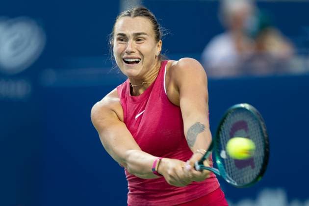 TORONTO, ON - AUGUST 08: Aryna Sabalenka of Russia hits a shot during her second round match of the National Bank Open, part of the WTA, Tennis Damen Tour, at Sobeys Stadium on August 8, 2024 in Toronto, Canada. (Photo by Julian Avram Icon Sportswire) TENNIS: AUG 08 National Bank Open EDITORIAL USE ONLY Icon2408080355